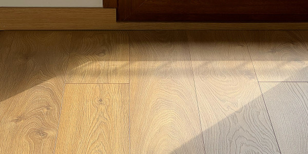Rehabilitación / Reformas de Pisos Brihuega · Instalación de Parquet, Gres, Porcelánicos y Moquetas